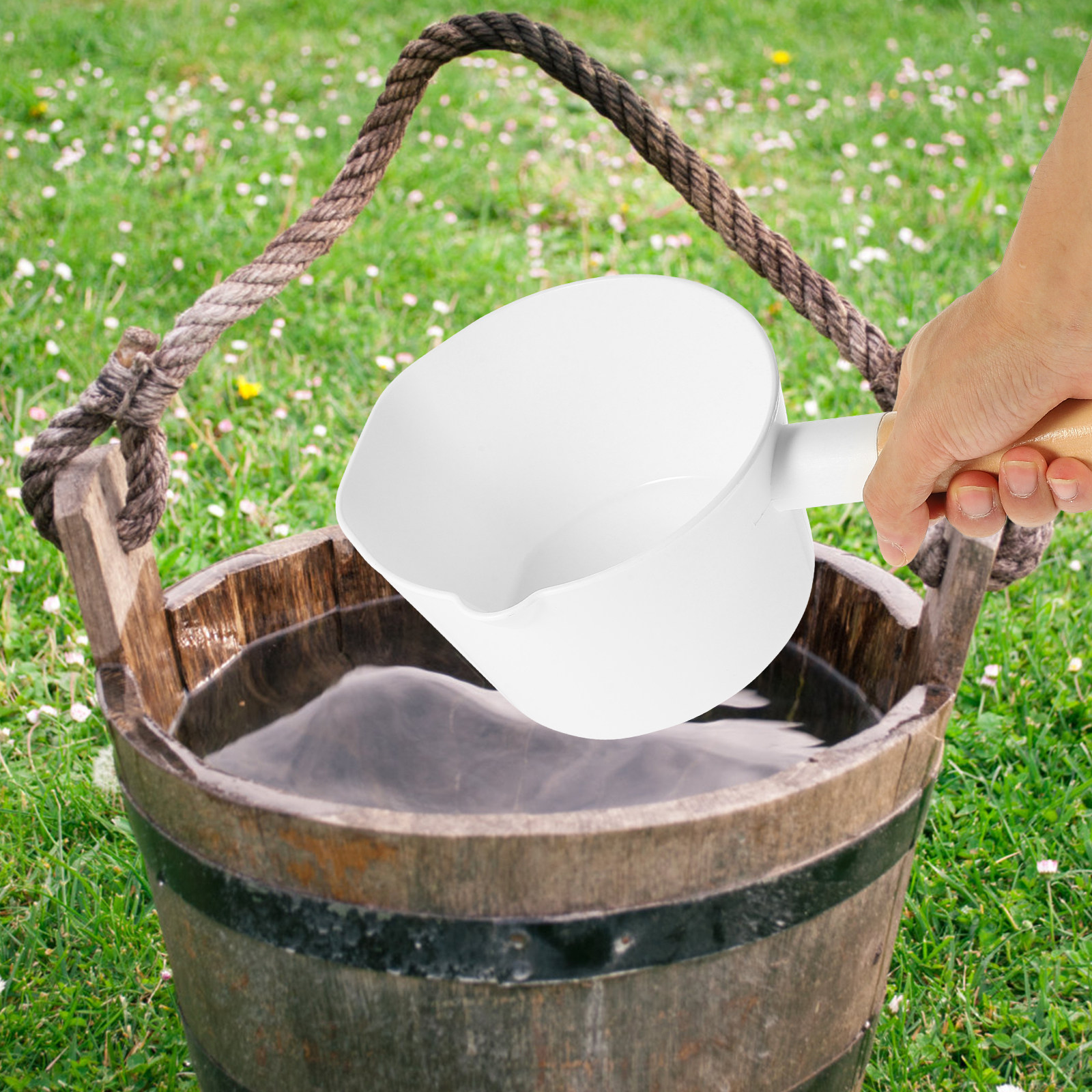 Home Bathroom Tub - Wooden Long Handle Water Scoop Stackable